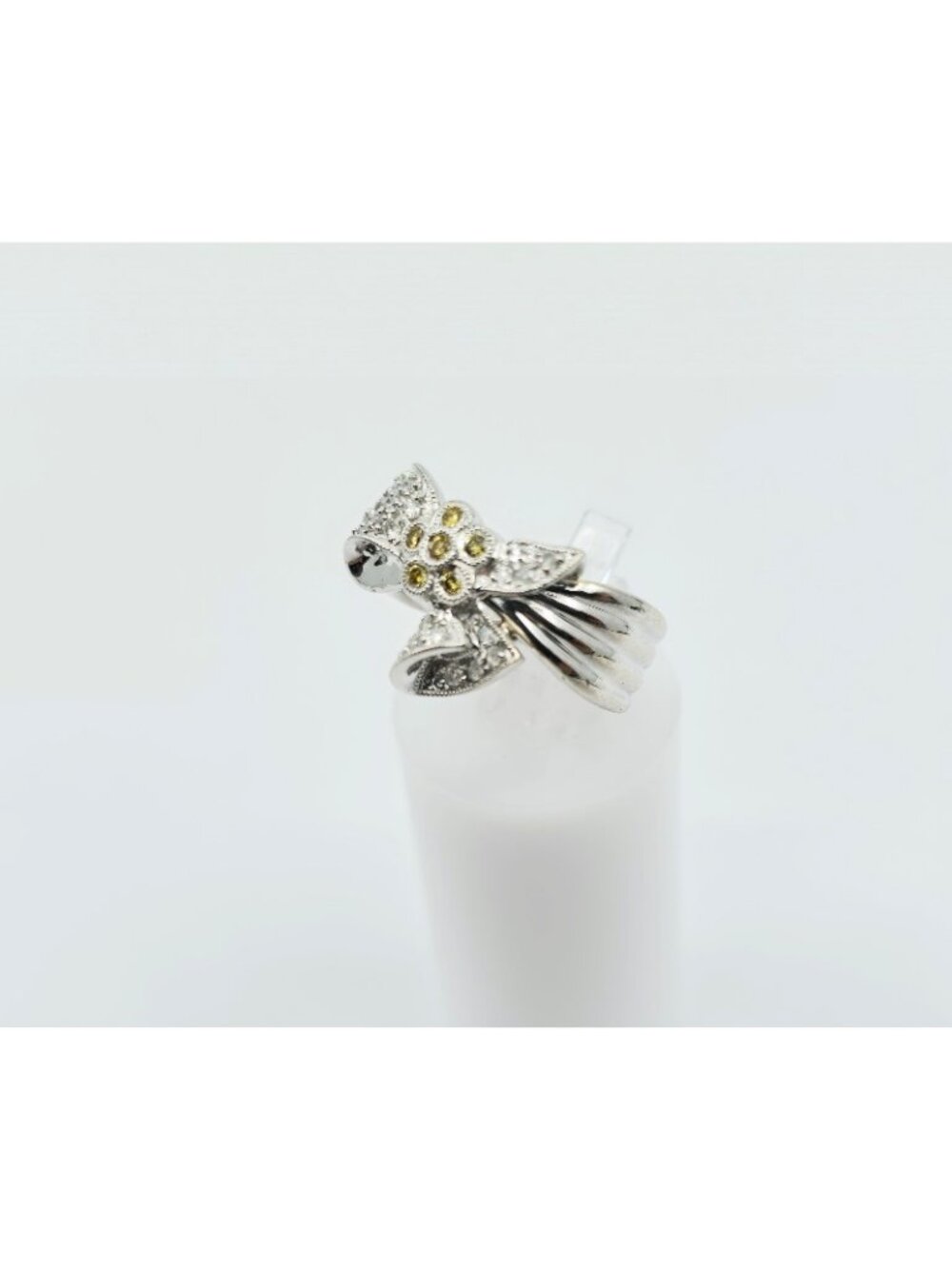 Beautiful 18K Karat Solid White Gold Yellow & White Diamond Bow Ring - Size 3.25 - Picture 9 of 16